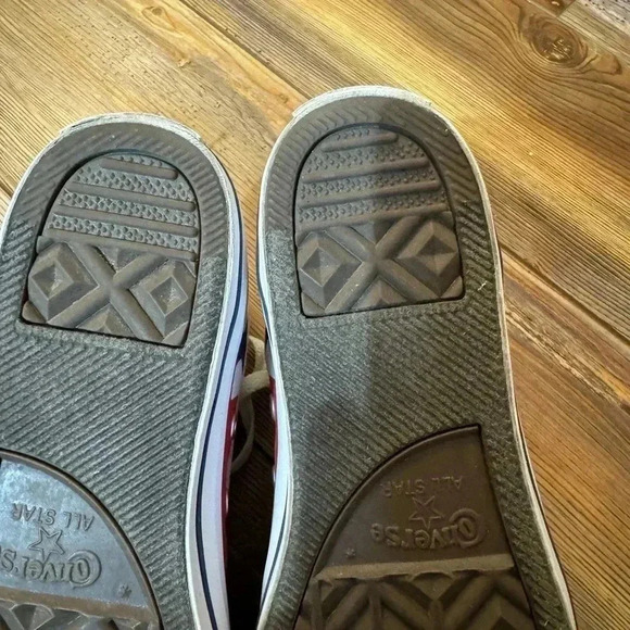 Converse Youth Kid’s Unisex American Flag High Top Sneakers - Size 4 like new - Picture 12 of 16